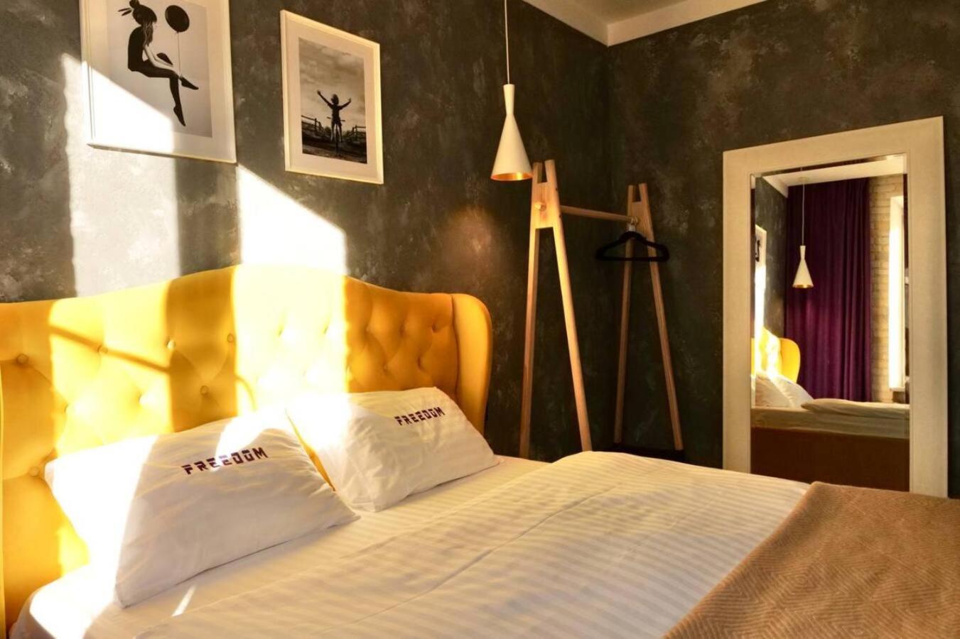 Freedom Apartments In City Center Kiev Ngoại thất bức ảnh