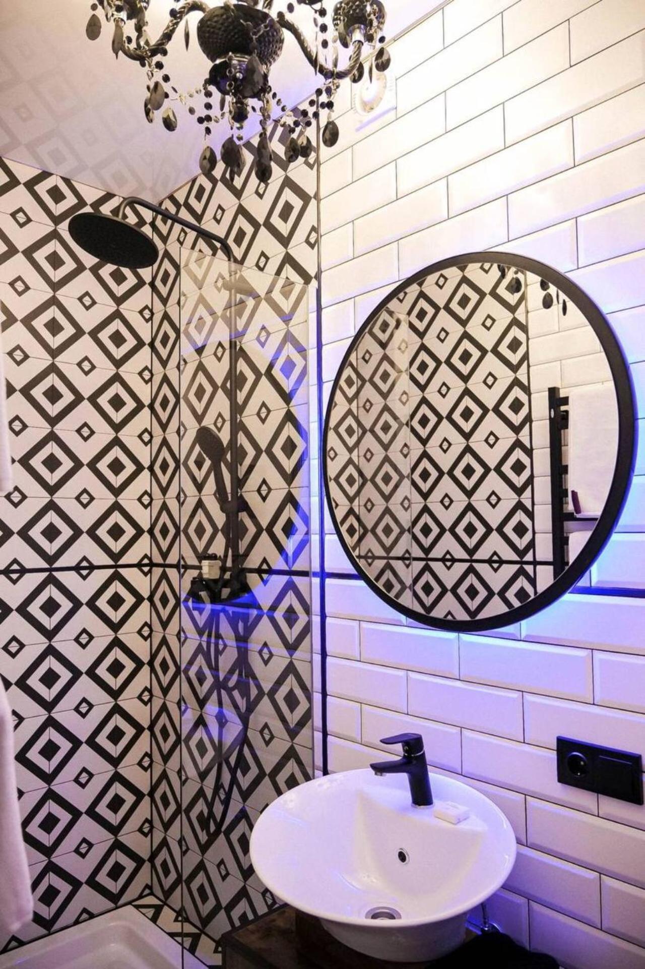 Freedom Apartments In City Center Kiev Ngoại thất bức ảnh