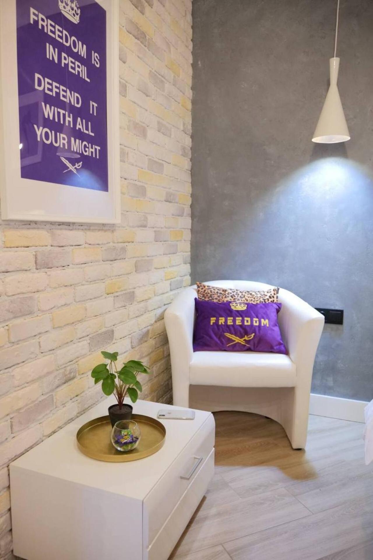 Freedom Apartments In City Center Kiev Ngoại thất bức ảnh